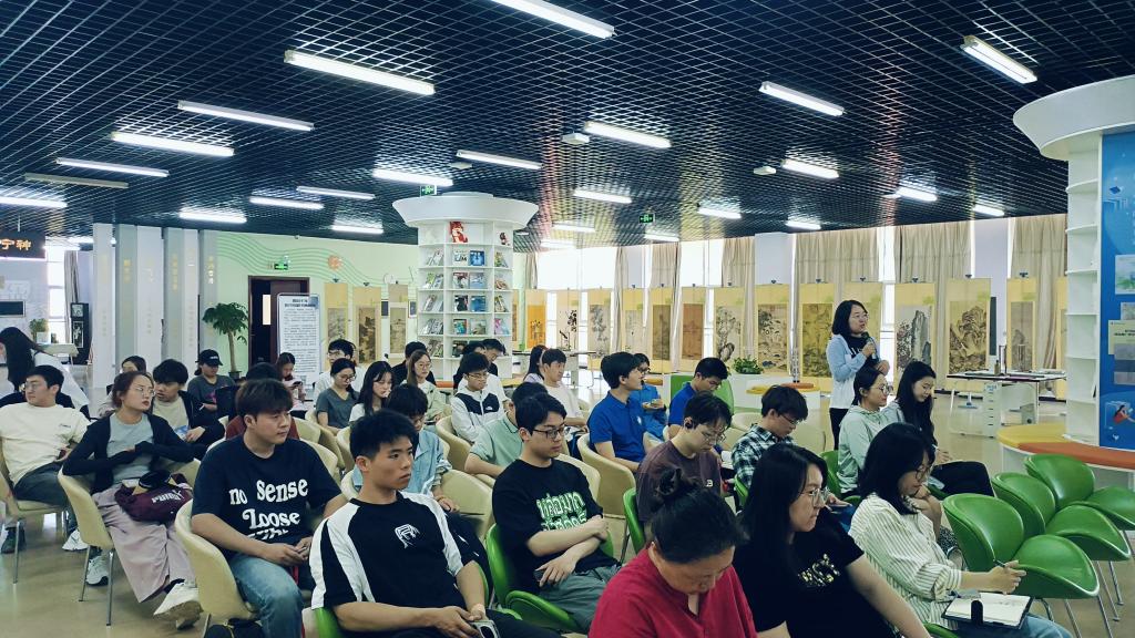 “学查改促见实效，管理服务再提升”——图书馆召开专题座谈会暨联络员信息员交流会