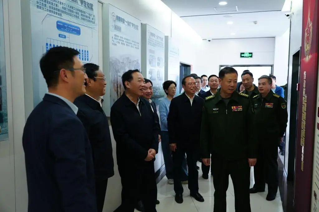 殷向杰到我校调研征兵工作开展情况